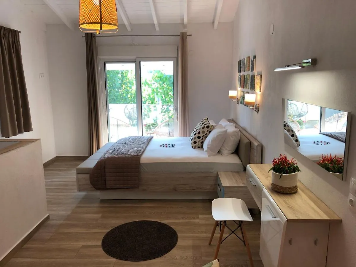 Enigma Suites Paralia Sikias