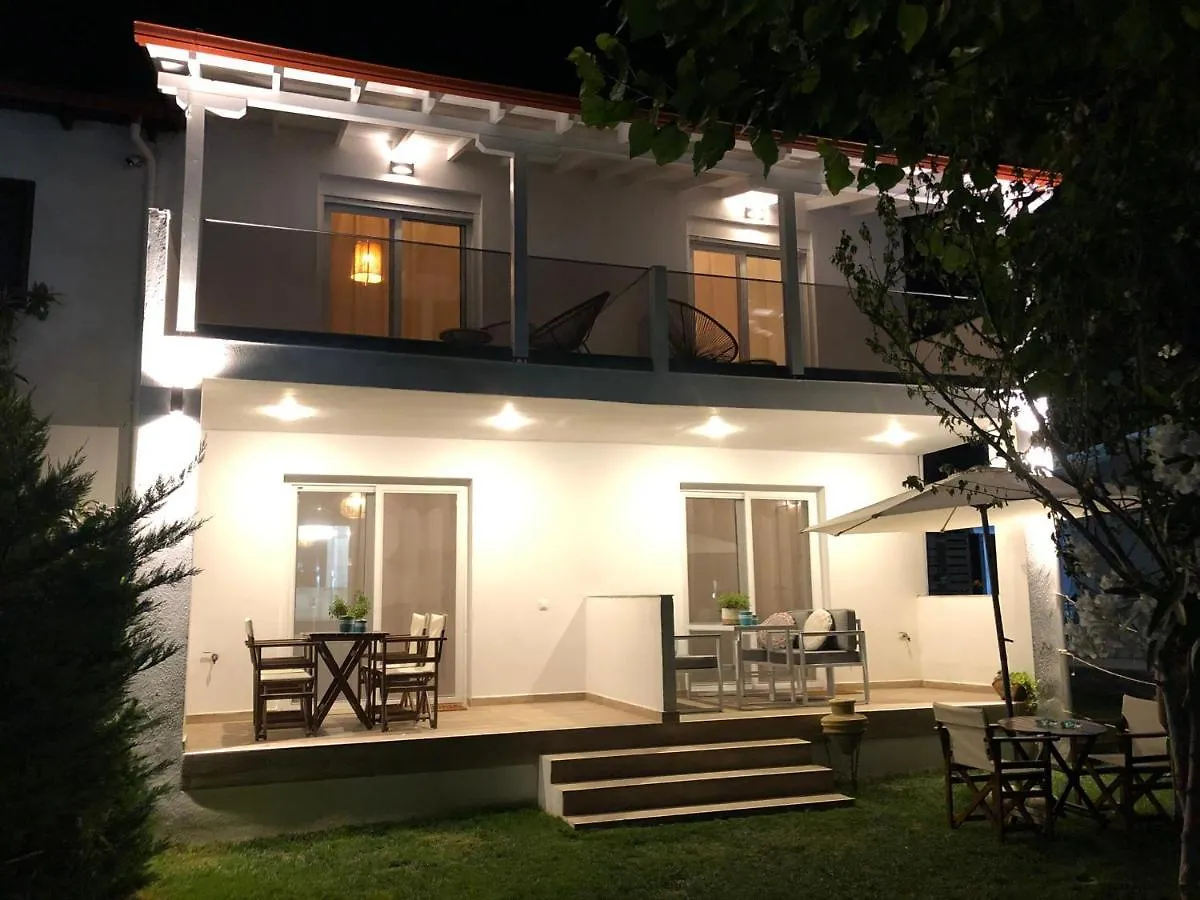 Apartment Enigma Suites Paralia Sikias